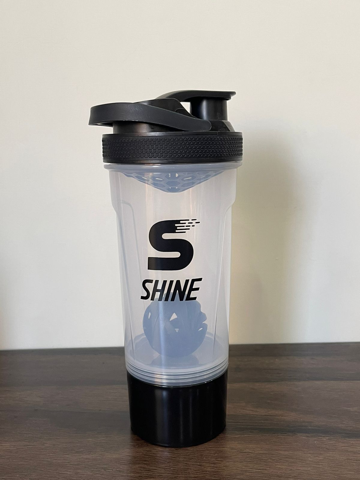 Shine shaker bottle 700 ml